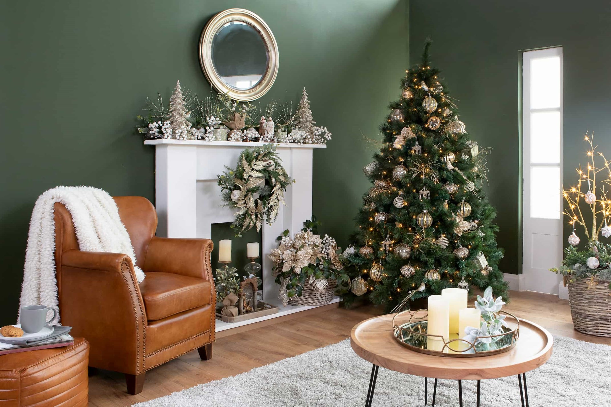 Products | Mixed Needle Sherwood Pine (8ft) - Christmas Tree